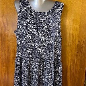 Easy Old Navy Dress Navy and White